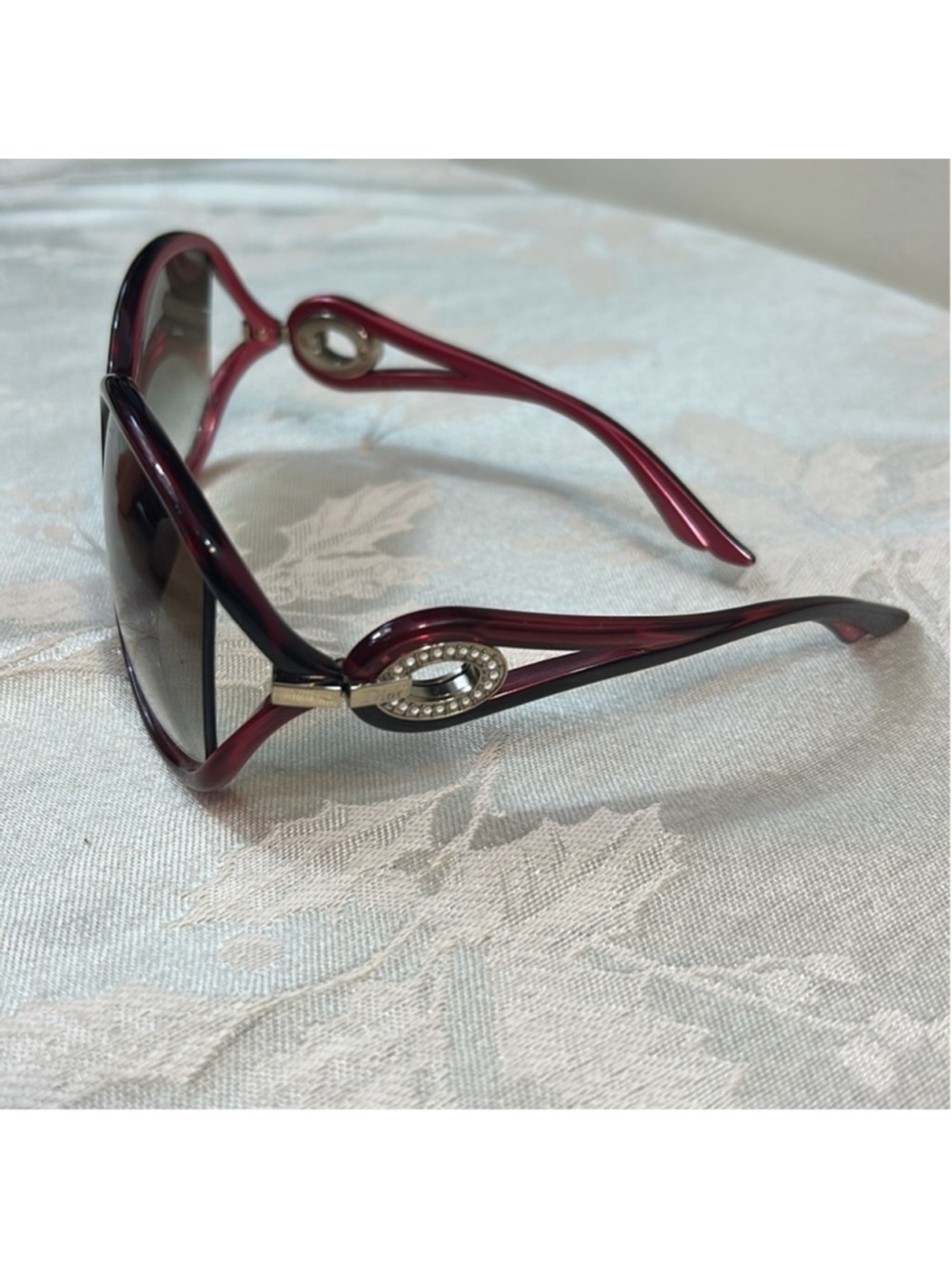 Dior VOLUTE2STR Chic Red Sunglasses with Rhinestone Detail OF5058S57N - Picture 4 of 13